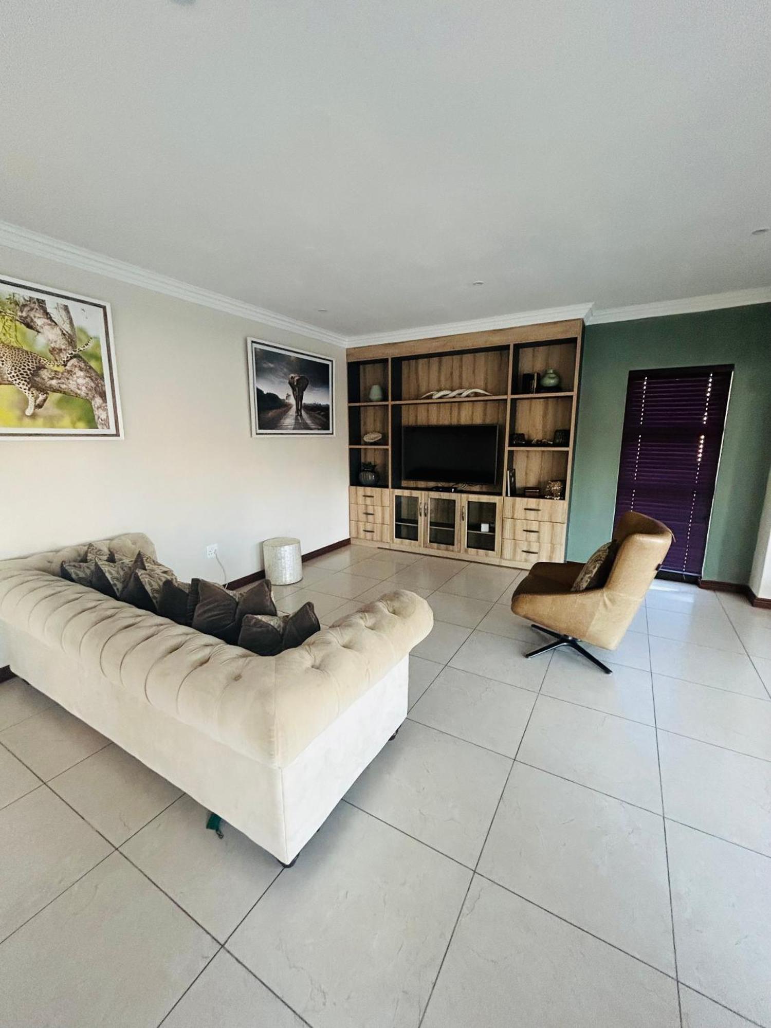 Bluewave Lifestyle Villa Hartbeespoort Exterior photo